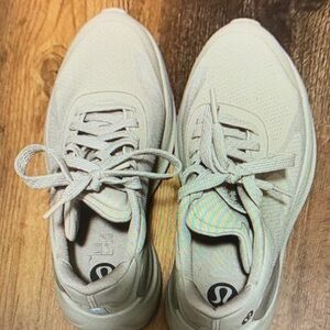 Lululemon tennis shoes